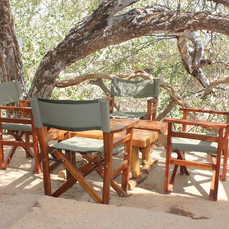 Lion'S Cave Camp, Samburu Archers Post Exterior foto
