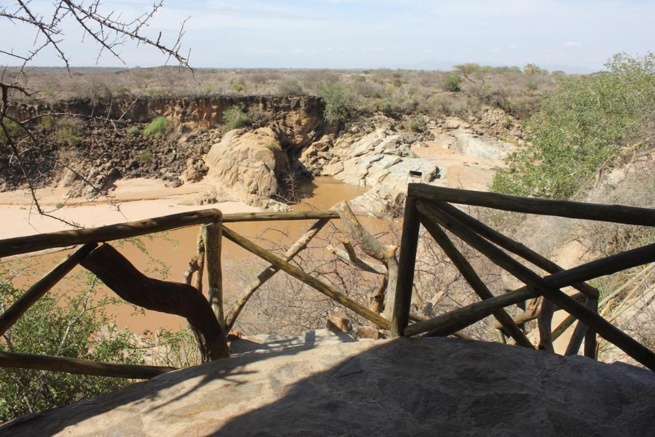 Lion'S Cave Camp, Samburu Archers Post Exterior foto