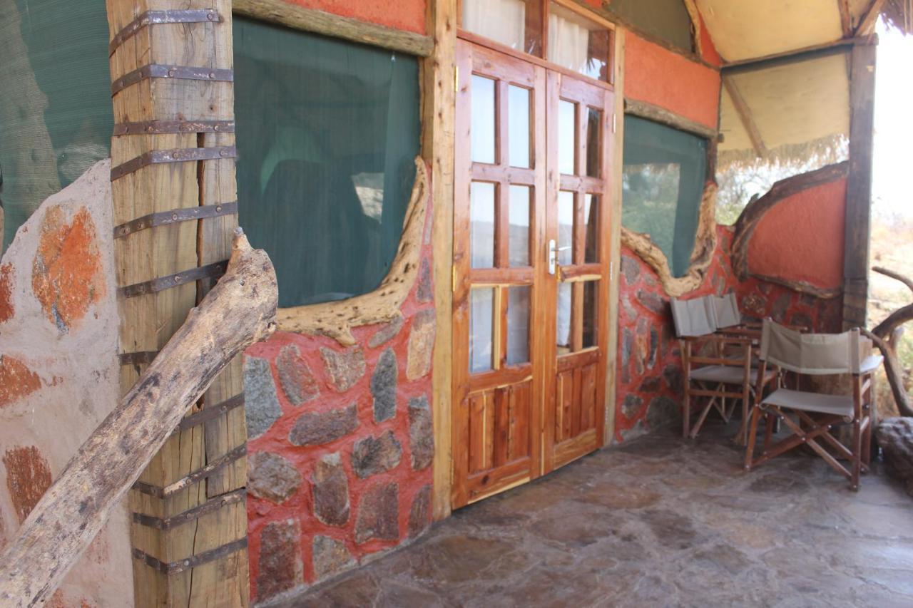 Lion'S Cave Camp, Samburu Archers Post Exterior foto