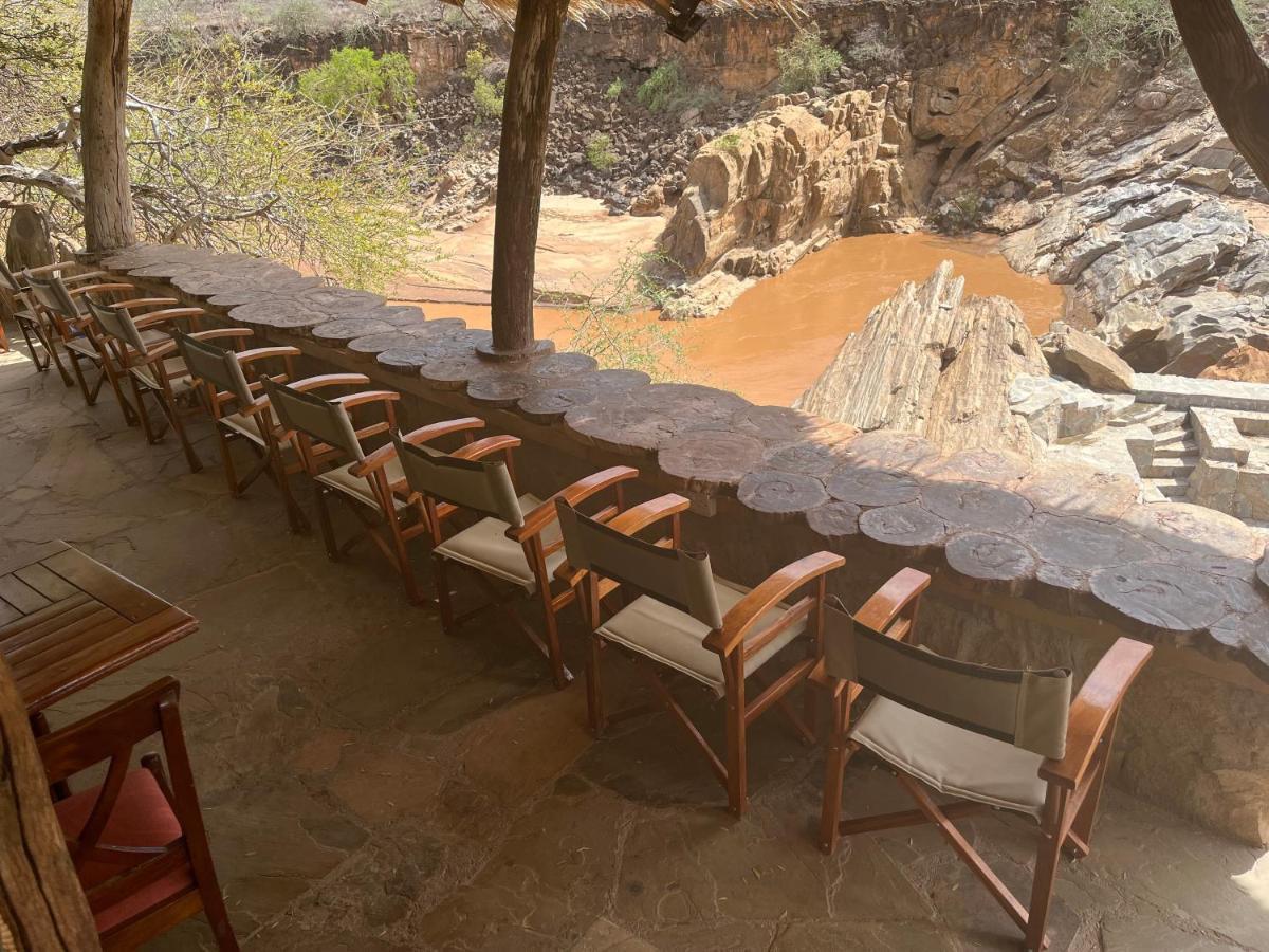 Lion'S Cave Camp, Samburu Archers Post Exterior foto
