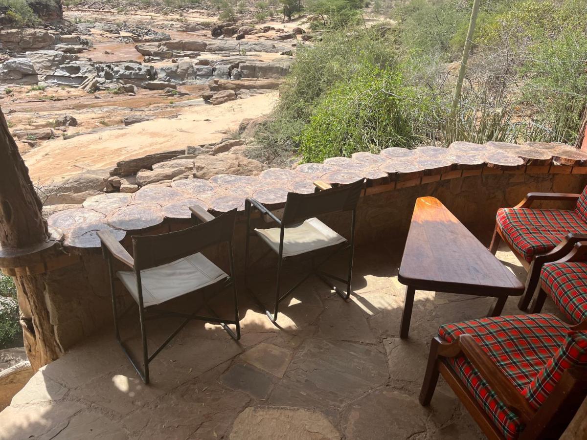 Lion'S Cave Camp, Samburu Archers Post Exterior foto