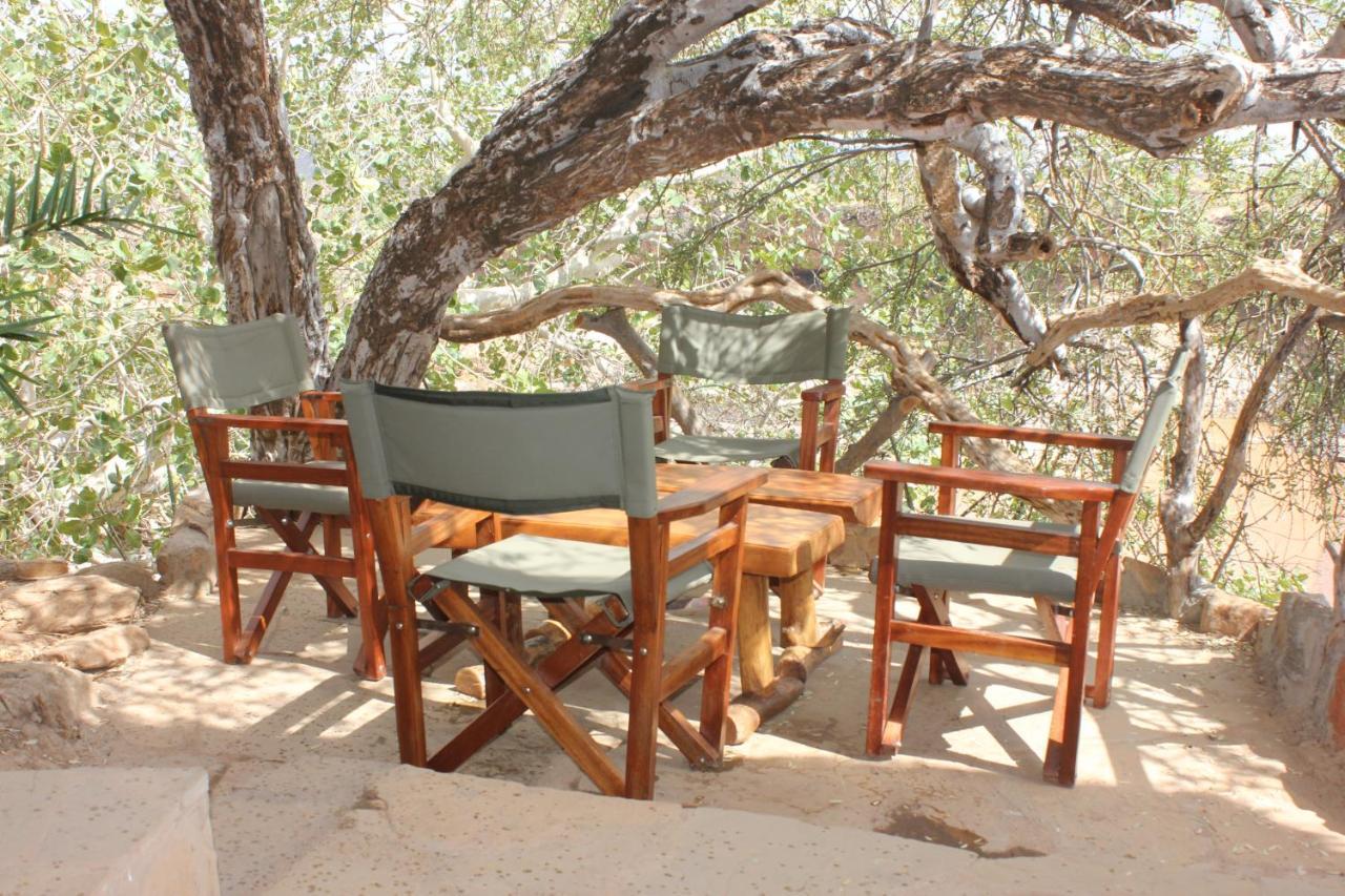 Lion'S Cave Camp, Samburu Archers Post Exterior foto